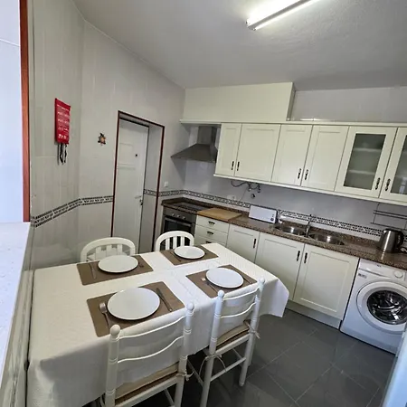 Casa Da Avo Lidia Lourinha (Lisbon)